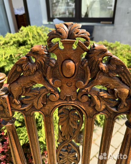 Антикварные стулья