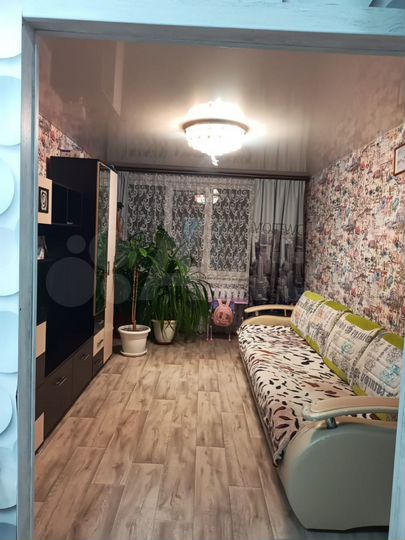 3-к. квартира, 57,1 м², 1/3 эт.