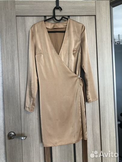 Платье назапах размер S