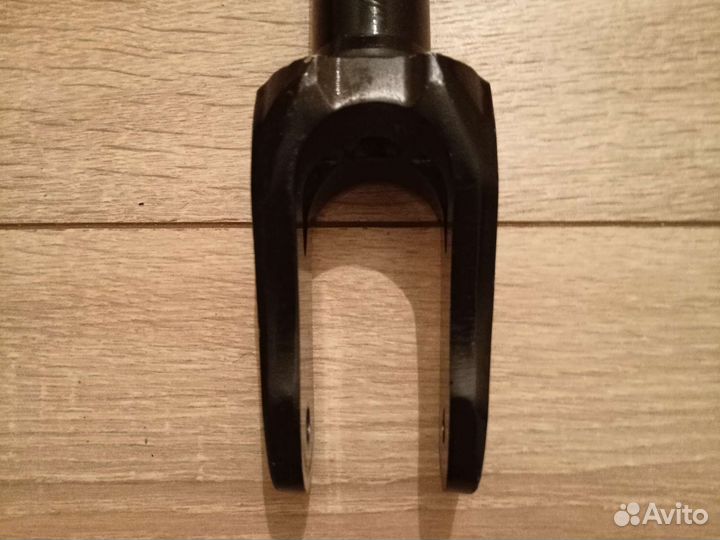 Вилка на трюковой самокат