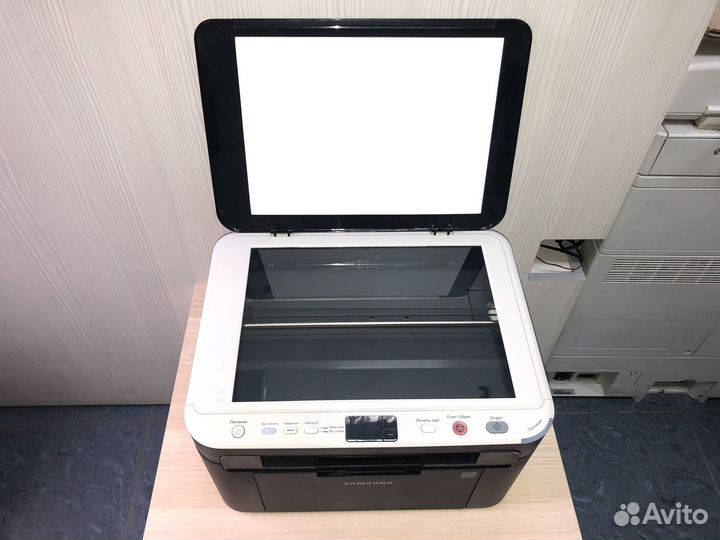 Лазерное мфу Samsung-SCX 3200 (состояние нового)