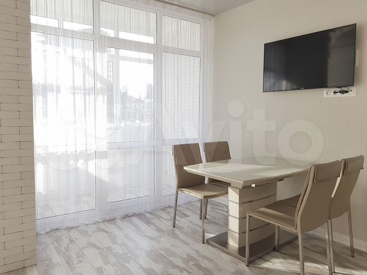 2-к. квартира, 54 м², 3/21 эт.