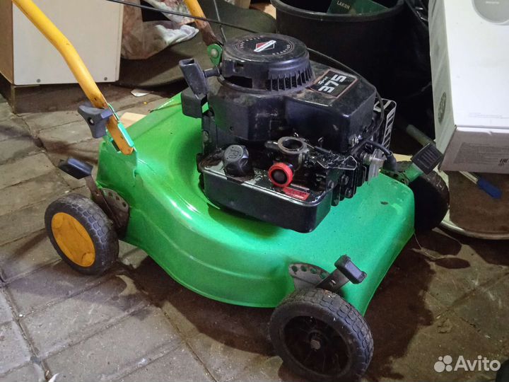 Газонокосилка бензиновая бу