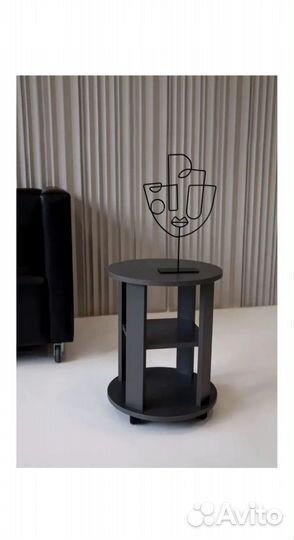 Журнальный столик на колесах круглый