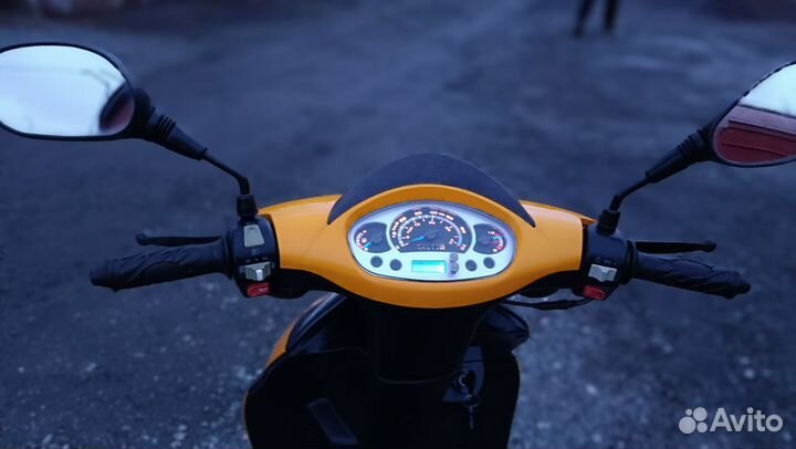 Скутер мопед Racer