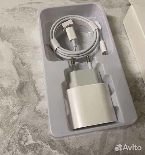 Зарядное устройство для iPhone блок+кабель 20w