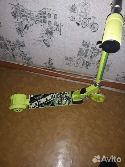 Самокат детский трехколесный новый