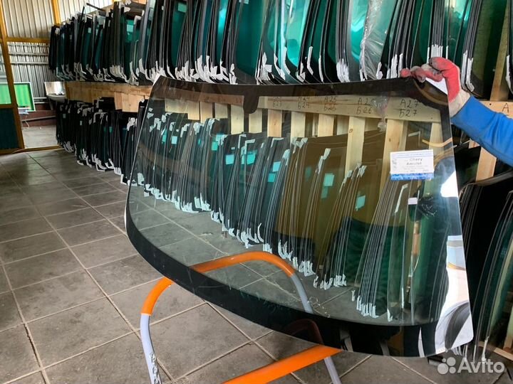 Лобовое стекло Опель Астра