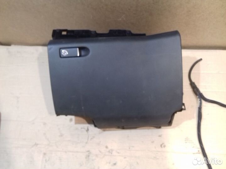 Бардачек вещевой ящик пассажира Мерседес GLK