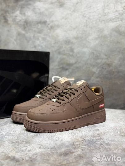 Nike Air Force 1 Low Supreme