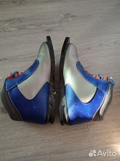 Ботинки лыжные 40 и 38 р