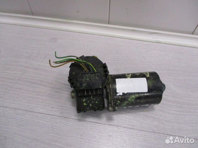 Двигатель стеклоочистителя моторчик дворников Audi