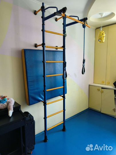 Шведская стенка/ турник