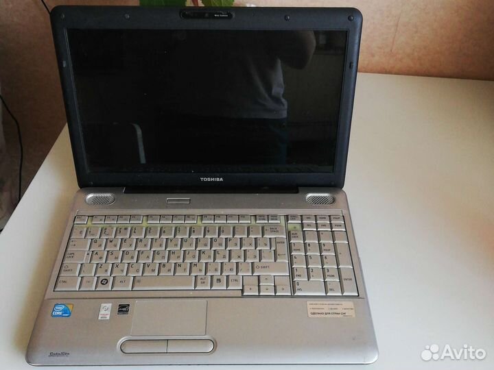 Ноутбук toshiba