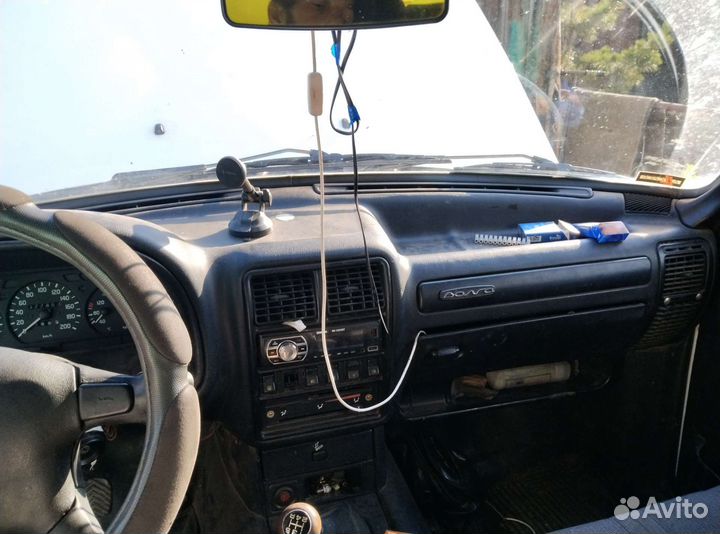 ГАЗ 3110 Волга 2.4 МТ, 2001, 279 439 км