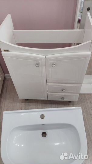 Мебель для ванной комнаты бу