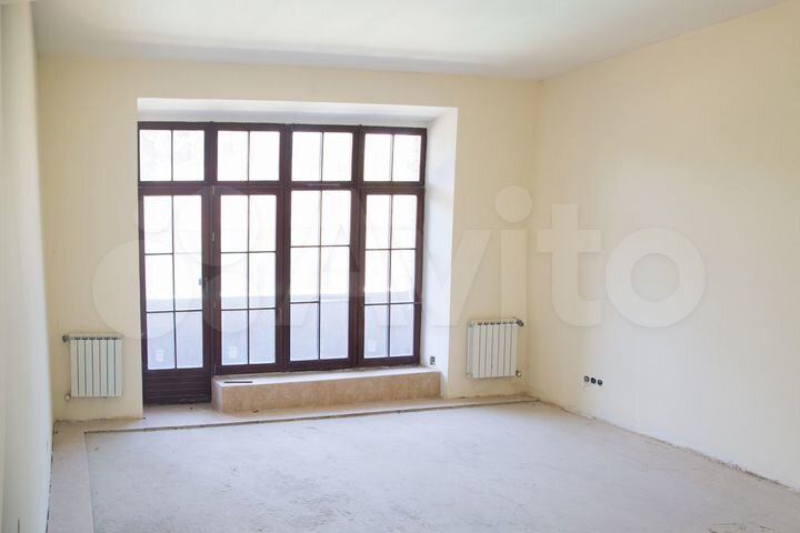 4-к. квартира, 197 м², 3/6 эт.