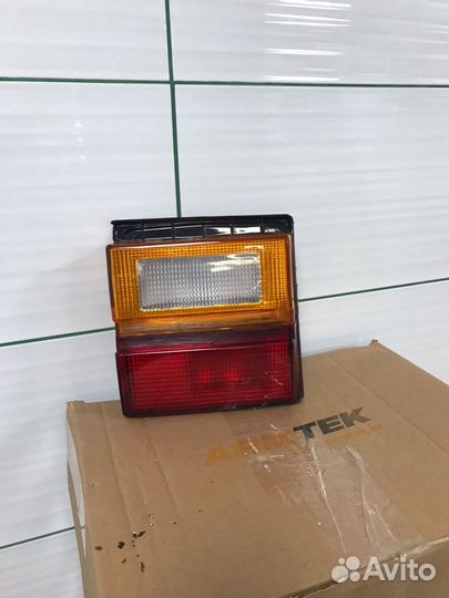 Задние фонарь audi 100