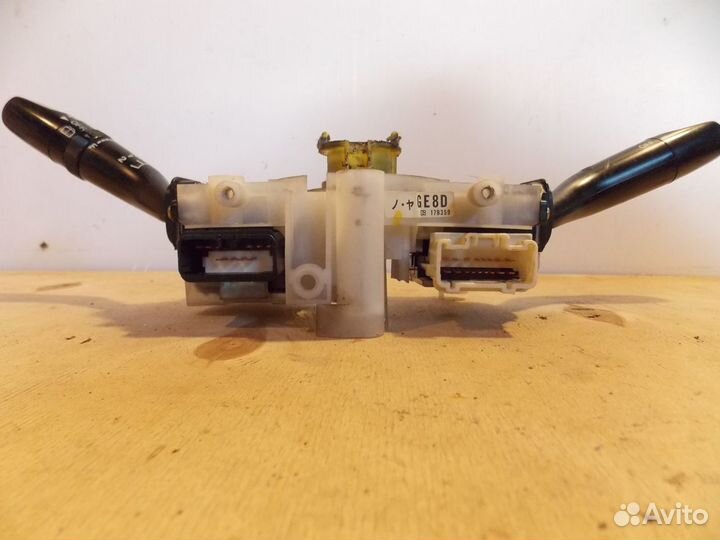 Подрулевой переключатель Mazda Capella GF Универса