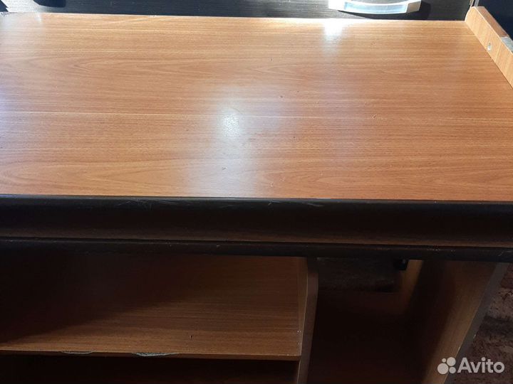Письменный,Компьютерный столик бу
