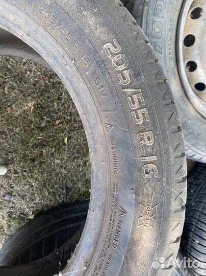 Michelin Defender 4/8.5 R7
