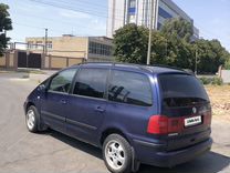 Volkswagen Sharan 1.8 MT, 2003, 180 000 км, с пробегом, цена 610 000 руб.