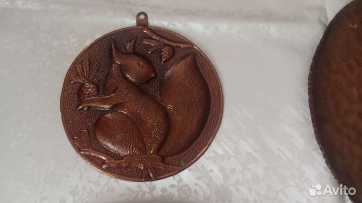 Тарелки, панно, чеканки декоративные на стену