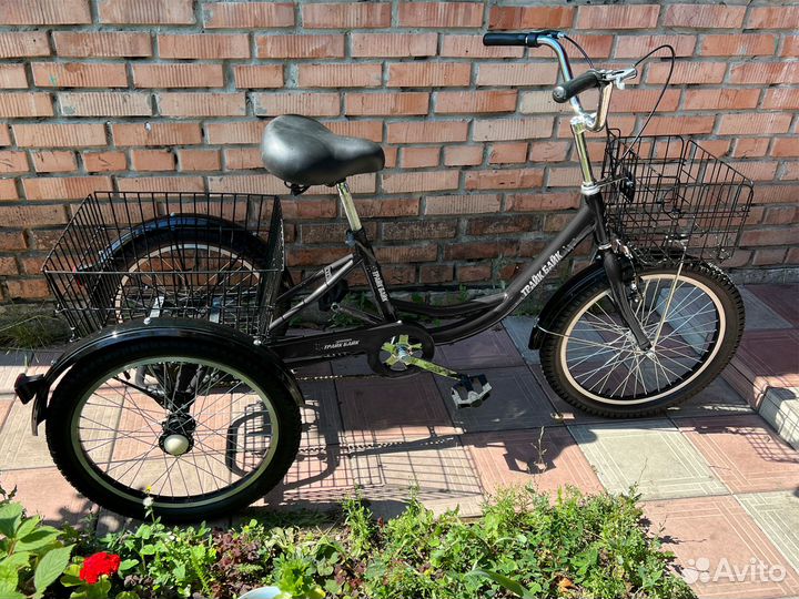 Городской трицикл с внедорожными колесами для взро