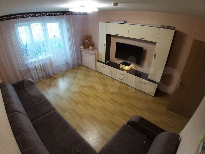 2-к. квартира, 72 м², 8/9 эт.