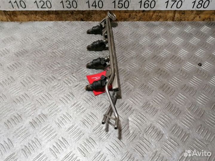 Рейка топливная рампа Audi A3 1996 2003