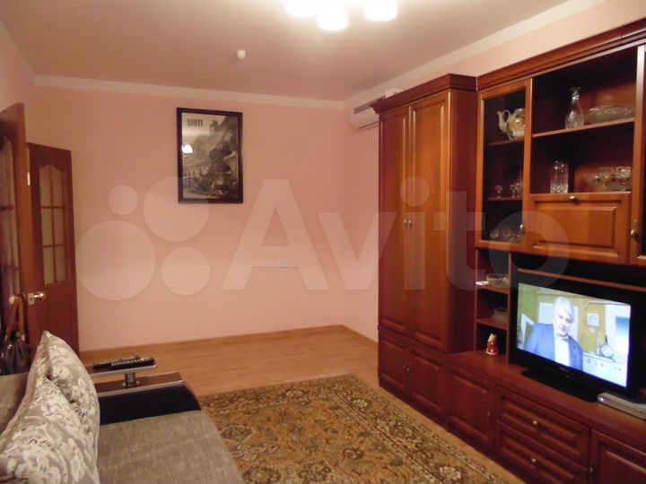 3-к. квартира, 87 м², 1/12 эт.