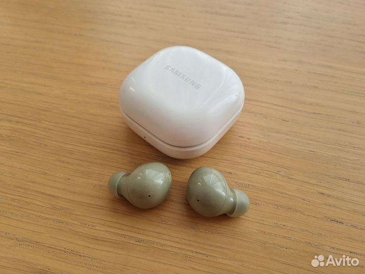 Беспроводные наушники Samsung Galaxy Buds 2