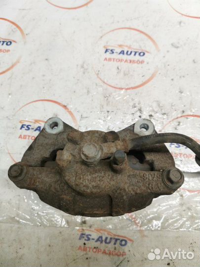 Суппорт тормозной передний левый Mitsubishi Asx