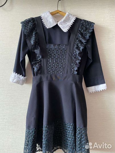 Белый школьный фартук