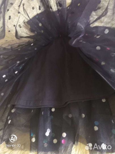 Платье праздничное