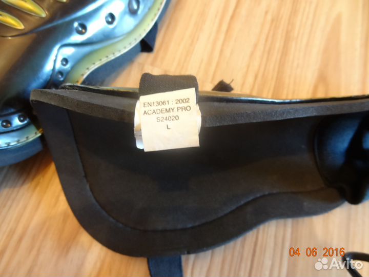 Защита голени и колен (щитки футбольные)