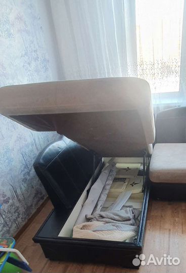 Диван угловой