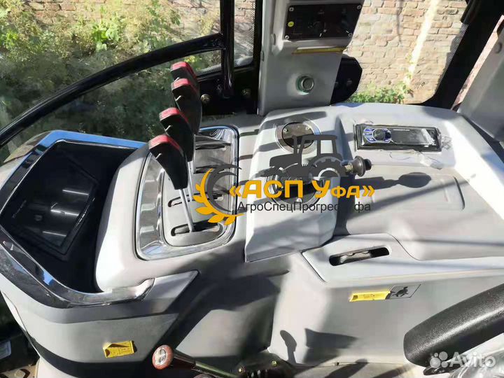 Трактор ULAN-RT 2204, 2023