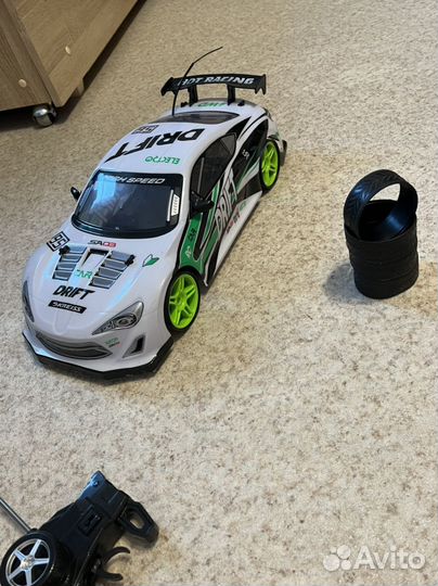 Дрифт машина на радиоуправлении