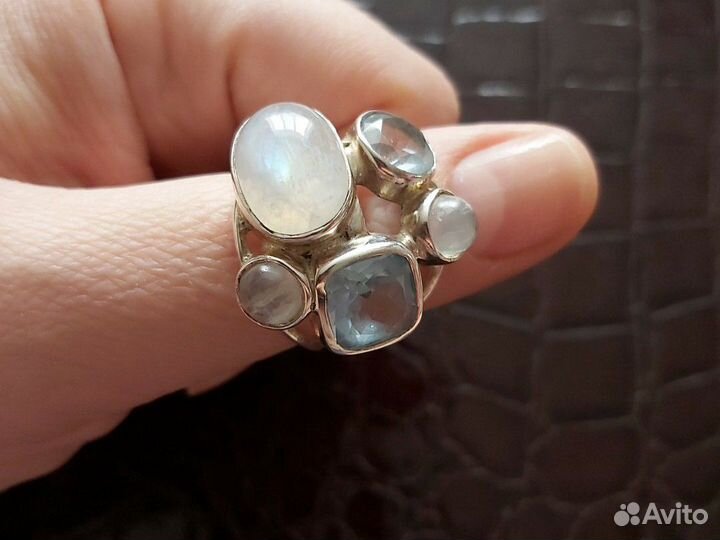 Серебряное кольцо