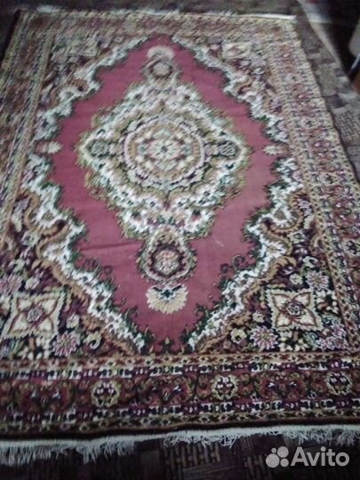 Ковер исскуственый