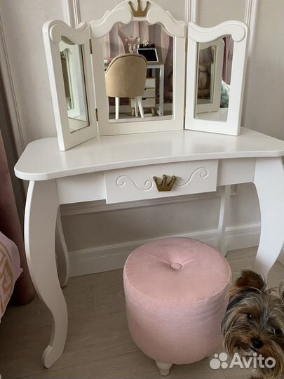 Туалетный столик с зеркалом детский