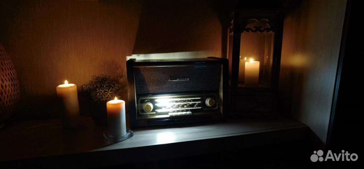 Радиоприёмник с Алисой в стиле лофт (ретро)