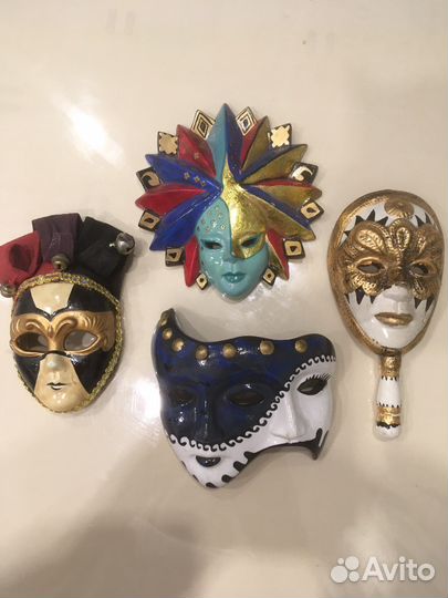 Фарфоровые настенные маски