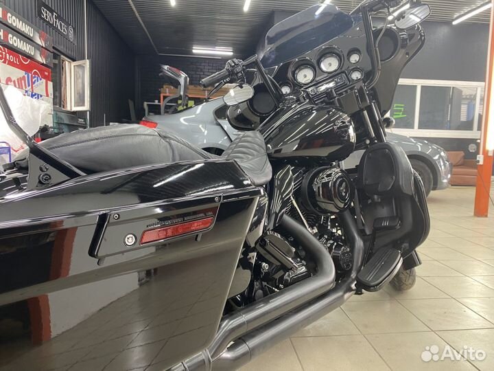 Harley Davidson Street Glide Black