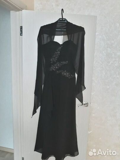 Платье вечернее