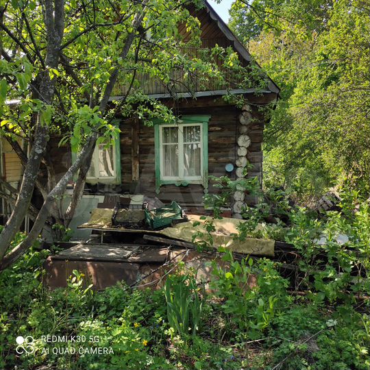 Дом 20 м² на участке 8 сот.