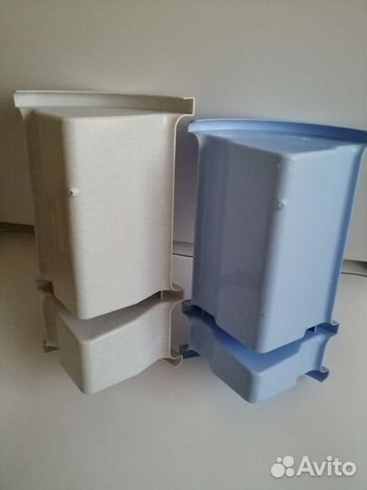 Пластиковые аксессуары в ванную