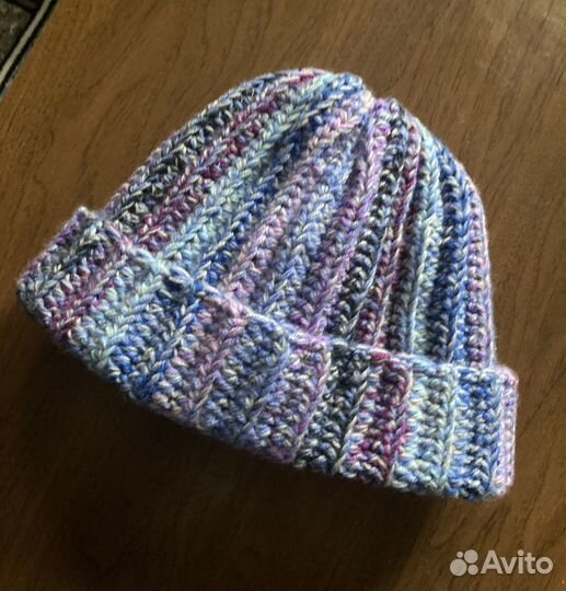 Шапка женская вязанная ручной работы