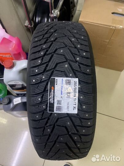 Hankook Winter i'Pike X W429A 255/55 R19 111T